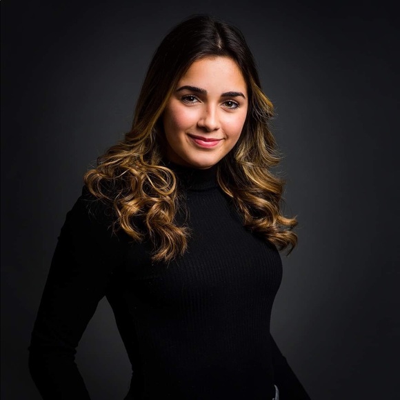 Meet your Posher, Myriam - Picture 1 of 1